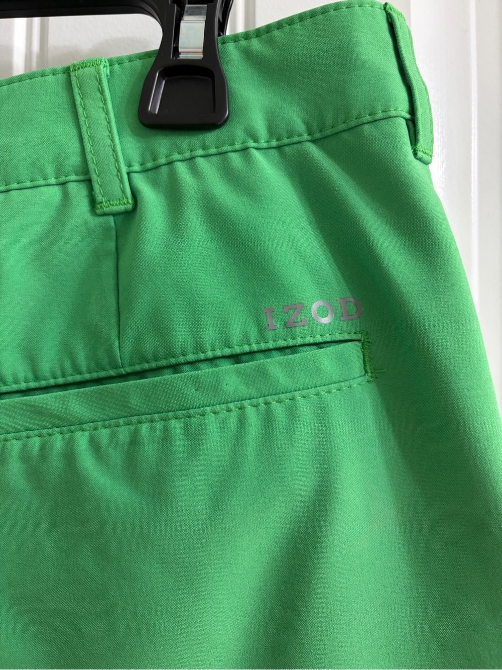Izod Men's Kelly Green Flat-Front Golf Shorts Sz 34 - Picture 4 of 7